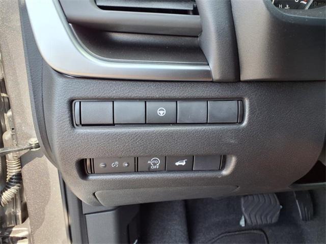 Photo of 2025 Gun Metallic Nissan Rogue