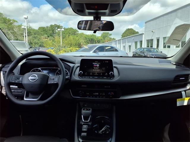 Photo of 2025 Gun Metallic Nissan Rogue