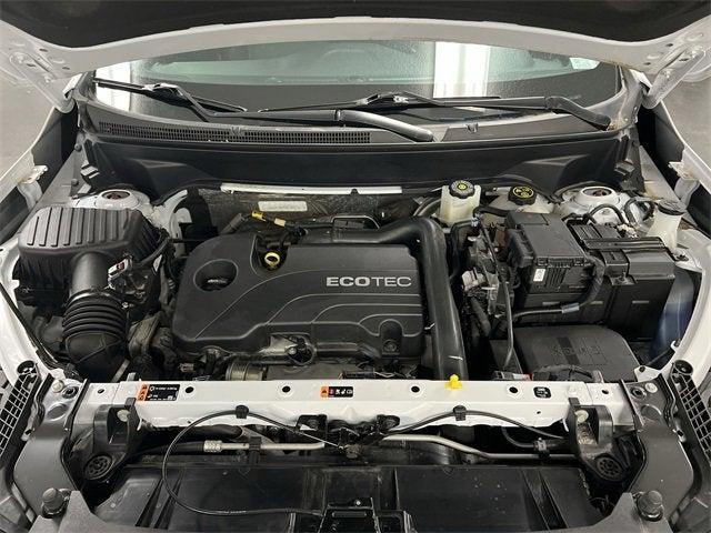 Photo of 2022 Summit White GMC Terrain