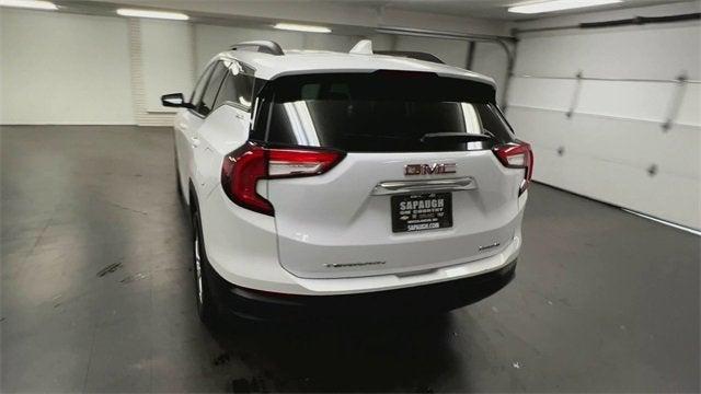 Photo of 2022 Summit White GMC Terrain
