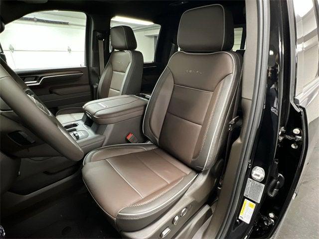 Photo of 2025 Onyx Black GMC Sierra 2500
