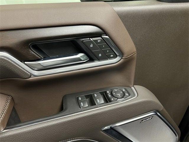 Photo of 2025 Onyx Black GMC Sierra 2500
