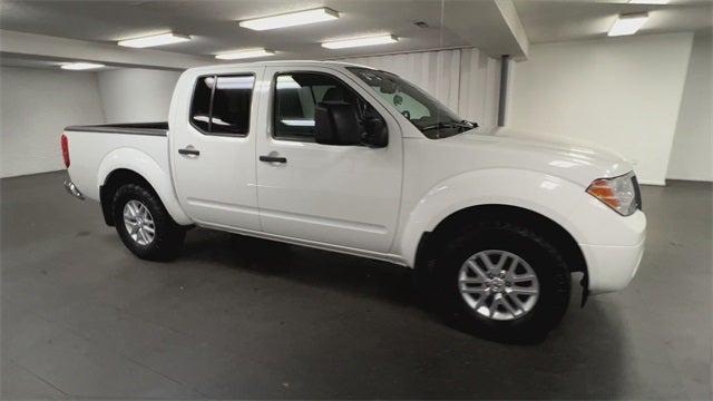 Photo of 2019 White Nissan Frontier