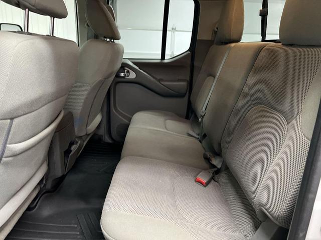 Photo of 2019 White Nissan Frontier