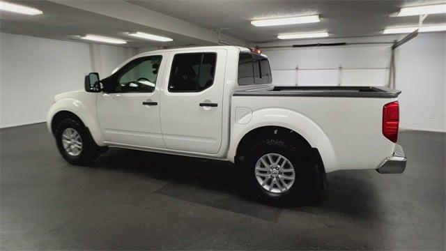 Photo of 2019 White Nissan Frontier