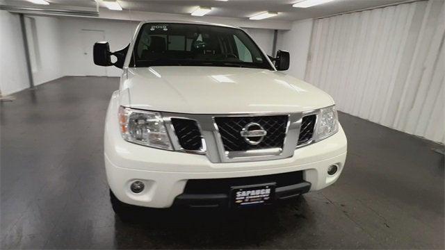 Photo of 2019 White Nissan Frontier