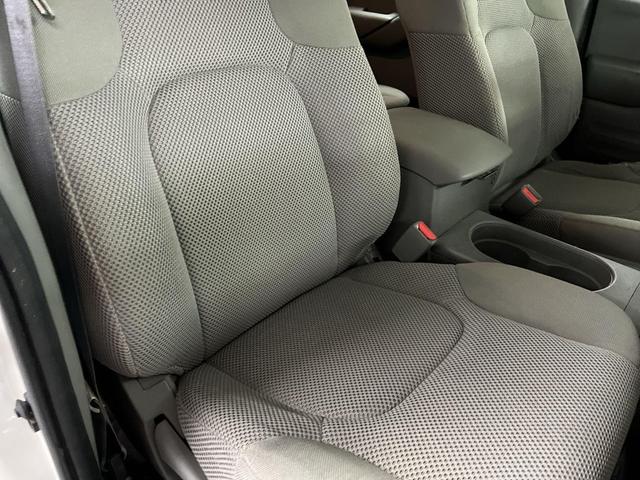 Photo of 2019 White Nissan Frontier