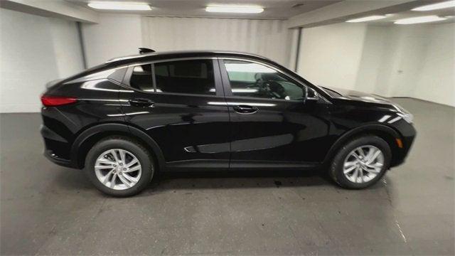 Photo of 2025 Ebony Twilight Metallic Buick Envista