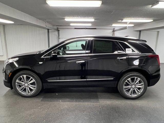 Photo of 2025 Exterior, Black Meet Kettle Met (384A) Cadillac XT5