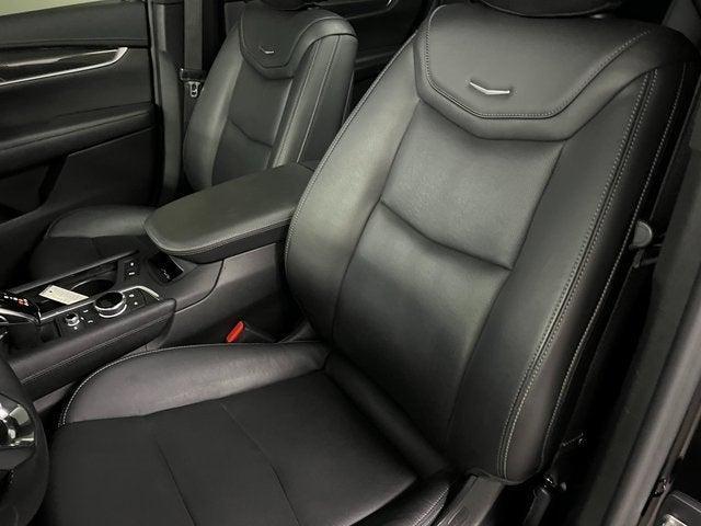 Photo of 2022 Stellar Black Metallic Cadillac XT6