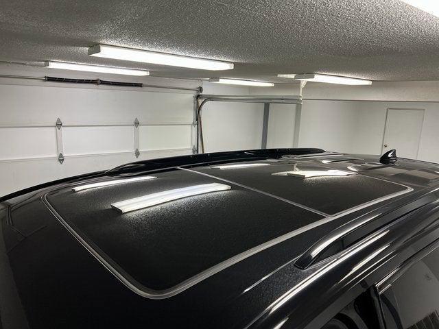 Photo of 2022 Stellar Black Metallic Cadillac XT6