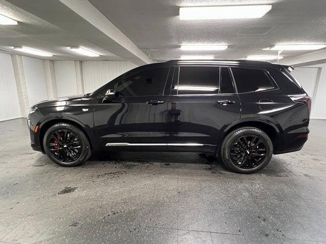 Photo of 2022 Stellar Black Metallic Cadillac XT6