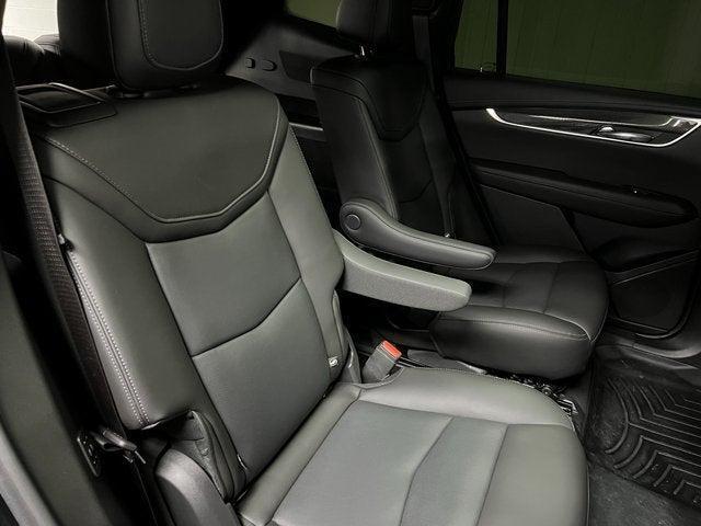 Photo of 2022 Stellar Black Metallic Cadillac XT6