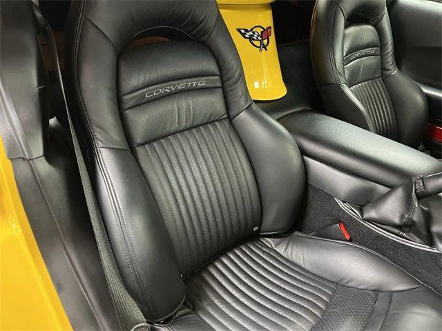 Photo of 2004 Yellow Chevrolet Corvette