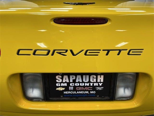 Photo of 2004 Yellow Chevrolet Corvette