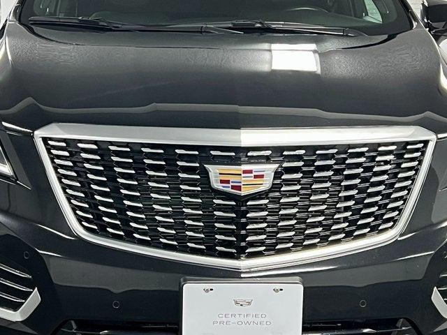 Photo of 2022 Stellar Black Metallic Cadillac XT5