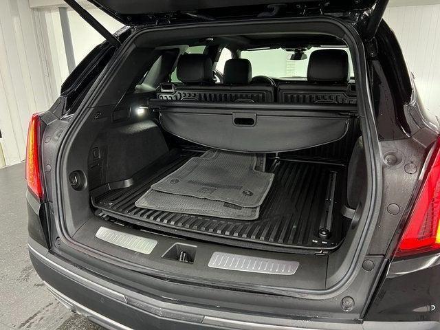 Photo of 2022 Stellar Black Metallic Cadillac XT5