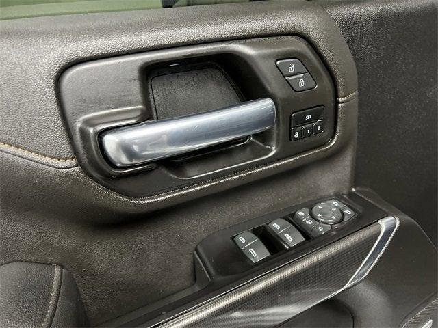 Photo of 2022 Summit White GMC Sierra 2500
