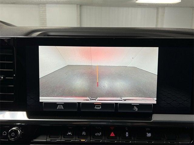 Photo of 2025 Summit White GMC Sierra 1500