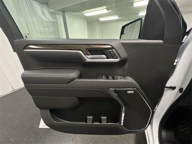 Photo of 2025 Summit White GMC Sierra 1500
