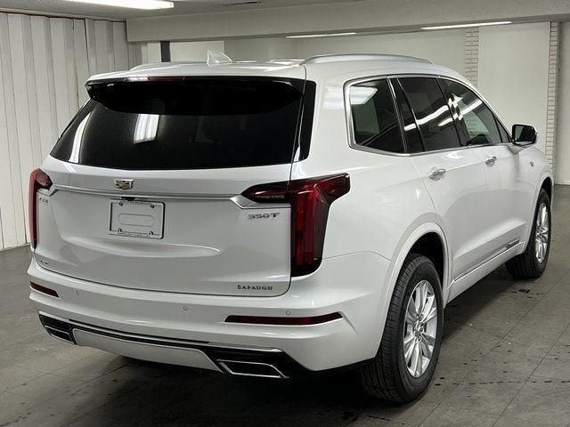 Photo of 2025 Crystal White Tricoat Cadillac XT6