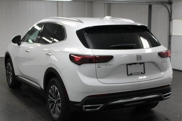 Photo of 2025 Summit White Buick Envision