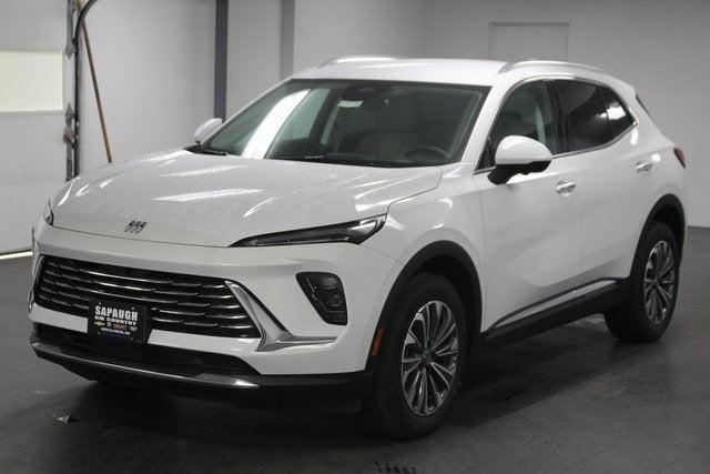 Photo of 2025 Summit White Buick Envision