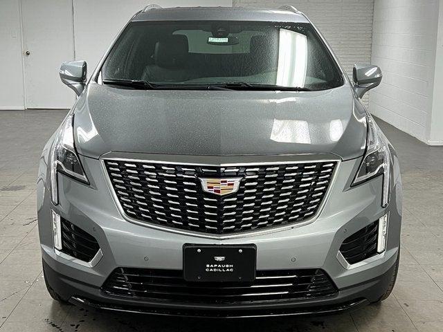 Photo of 2025 Argent Silver Metallic Cadillac XT5