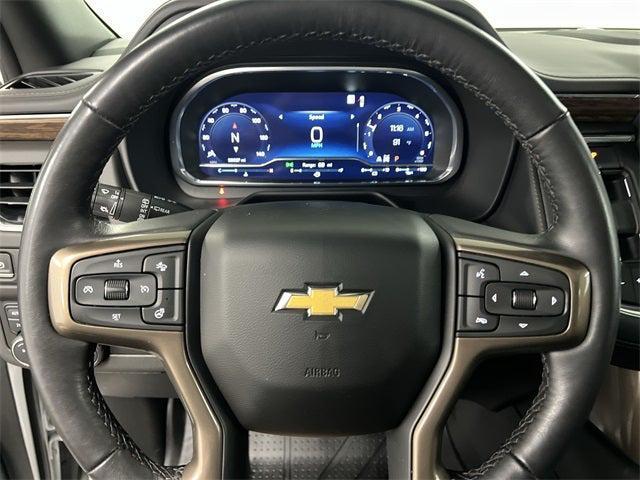Photo of 2023 Iridescent Pearl Tricoat Chevrolet Suburban