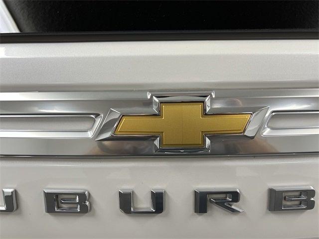 Photo of 2023 Iridescent Pearl Tricoat Chevrolet Suburban