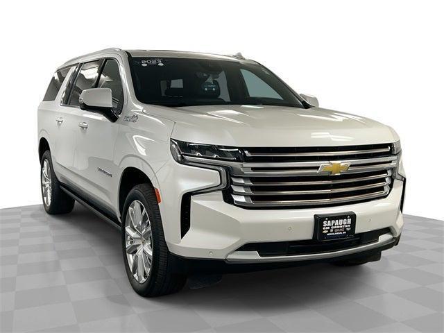 Photo of 2023 Iridescent Pearl Tricoat Chevrolet Suburban