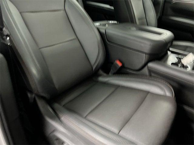 Photo of 2023 Iridescent Pearl Tricoat Chevrolet Suburban