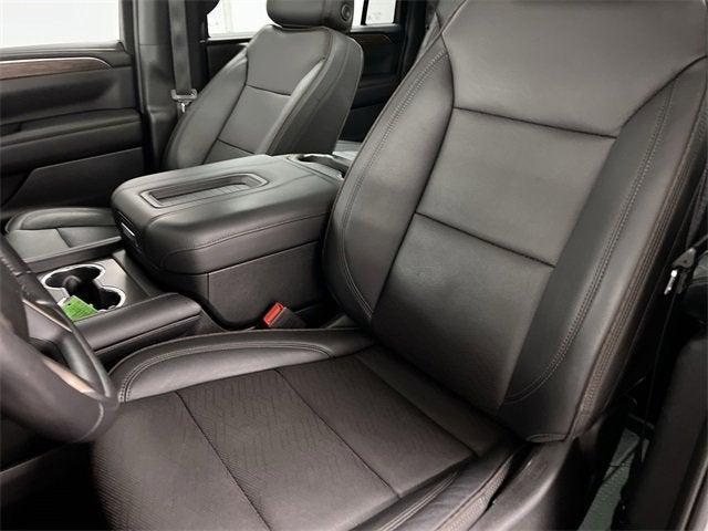 Photo of 2023 Iridescent Pearl Tricoat Chevrolet Suburban
