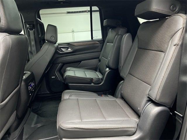 Photo of 2023 Iridescent Pearl Tricoat Chevrolet Suburban