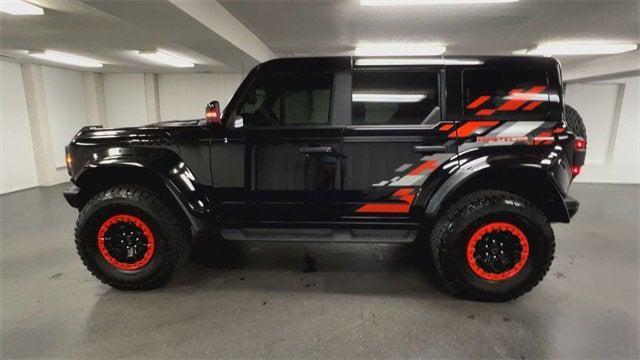 Photo of 2024 Black Ford Bronco