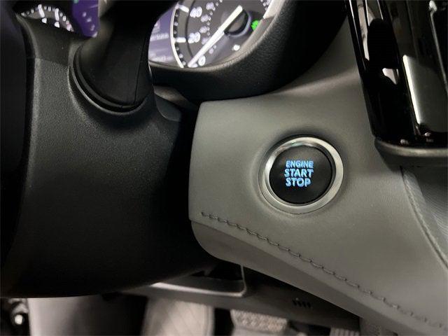 Photo of 2021 Black Toyota Highlander