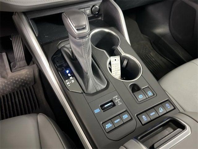 Photo of 2021 Black Toyota Highlander