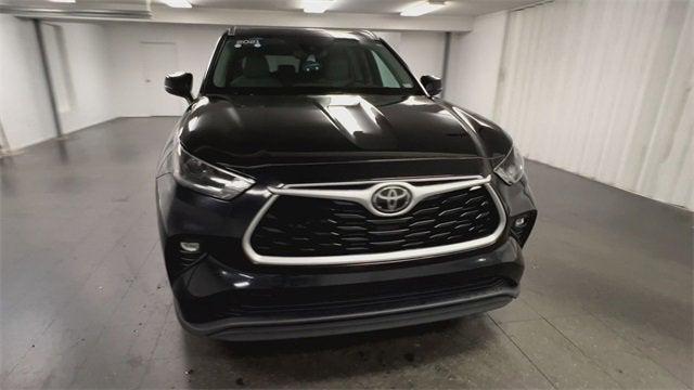 Photo of 2021 Black Toyota Highlander