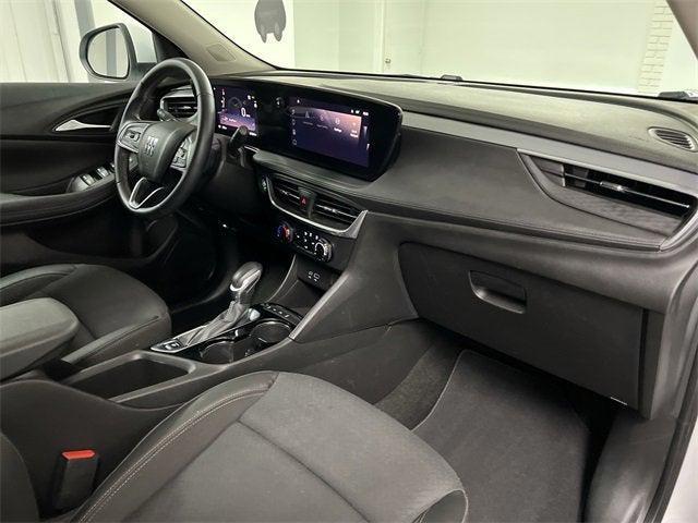 Photo of 2024 White Frost Tricoat Buick Encore GX