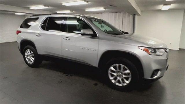 Photo of 2019 Exterior, Switchblade Silver Met (G) 636R Chevrolet Traverse