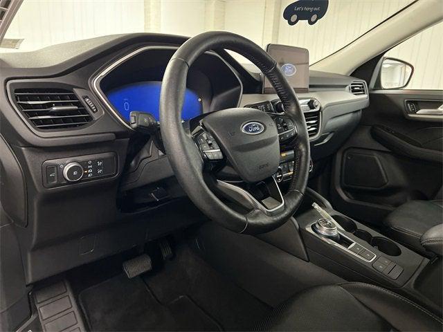 Photo of 2021 Gray Ford Escape