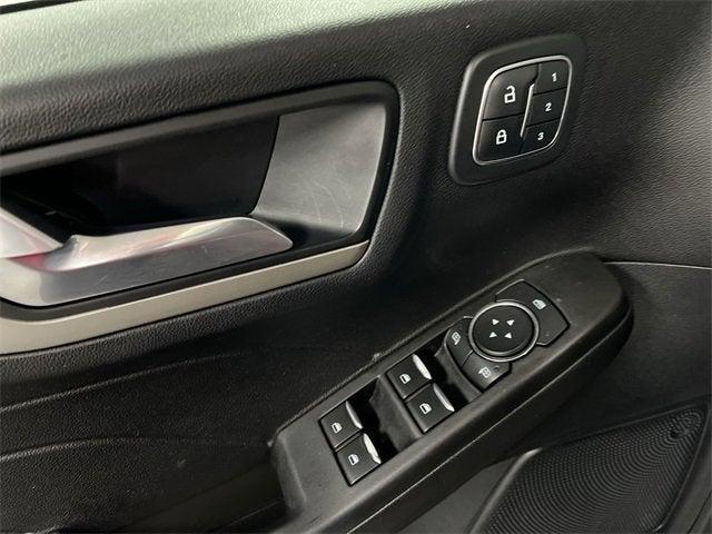 Photo of 2021 Gray Ford Escape