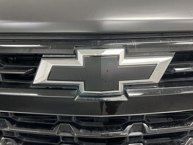 Photo of 2024 Sterling Gray Metallic Chevrolet Silverado 1500