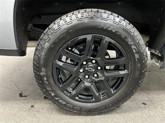 Photo of 2024 Sterling Gray Metallic Chevrolet Silverado 1500