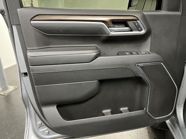 Photo of 2024 Sterling Gray Metallic Chevrolet Silverado 1500