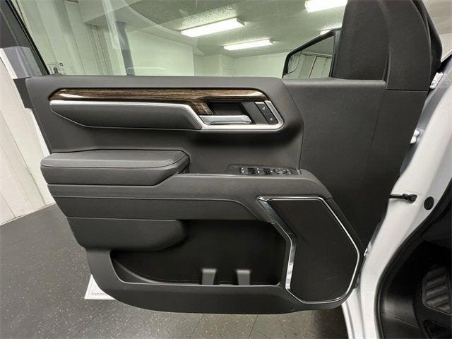 Photo of 2025 Summit White GMC Sierra 1500