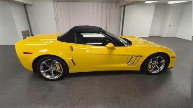 Photo of 2012 Yellow Chevrolet Corvette