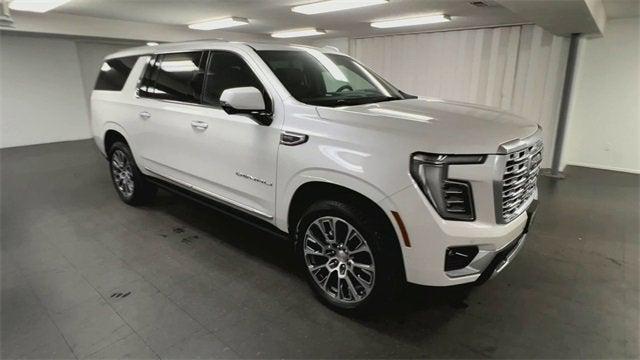 Photo of 2025 White Frost Tricoat GMC Yukon XL