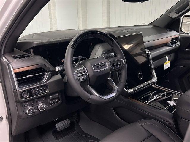 Photo of 2025 White Frost Tricoat GMC Yukon XL