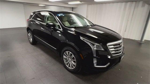Photo of 2017 Stellar Black Metallic Cadillac XT5
